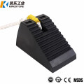 High Quality Solid Heavy Duty Wedge Stopper Rubber Wheel Chock for Trailer/Car/Truck